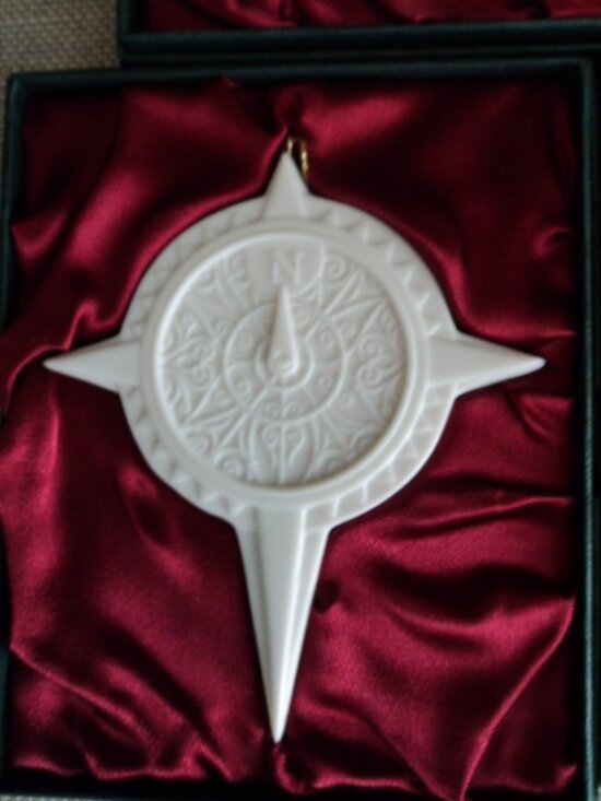 vintage porcelain Christmas ornaments~ Demdaco - Picture 4 of 13